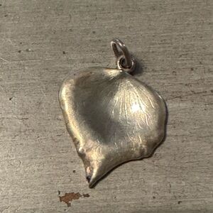 Tiffany & Co Lancôme Rose Petal Pendant 925 Sterling Silver